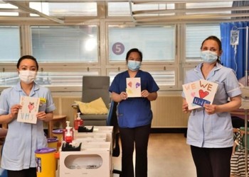 Queen Eleanors Year 3 pupils help brighten the day for NHS staff